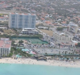 アルーバ・パームビーチに Radisson Blu Aruba が新規開業