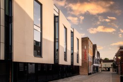Hampton-Canterbury_1
