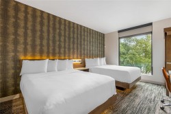 Cambria-Portland-Pearl-Dist_2