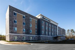 Everhome-Suites-Ontario_1